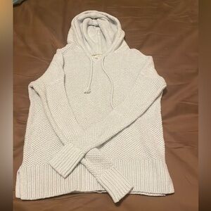 Sonoma brand grey/light blue knitted sweater hoodie.